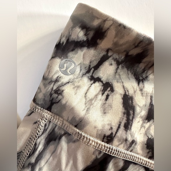 Lululemon Wunder Under Crop Leggings 8 Luxtreme Marble Mid Rise Pocket - Picture 12 of 15